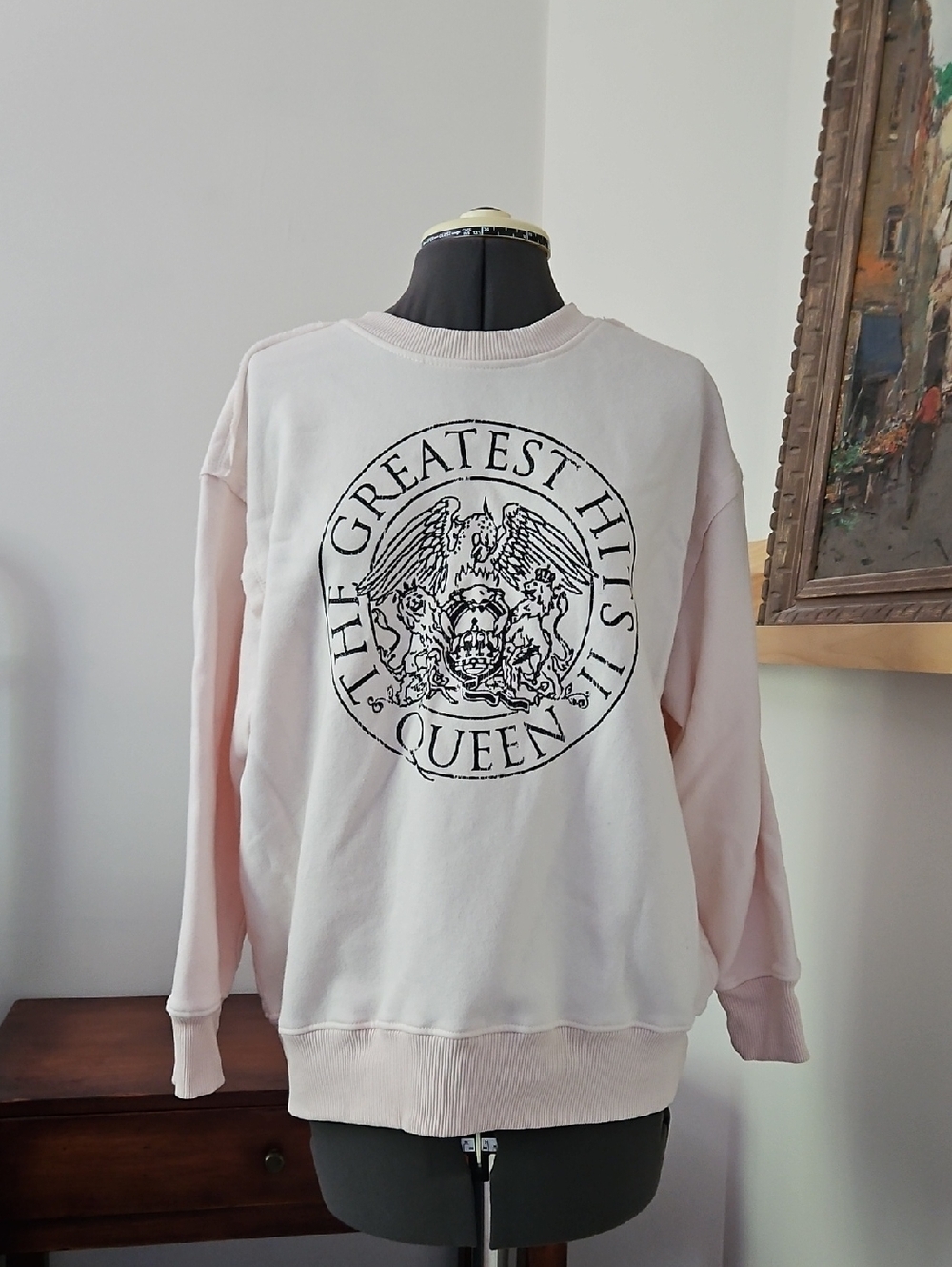 Terra & Sky Light Pink Crewneck Sweatshirt with Queen Graphic
